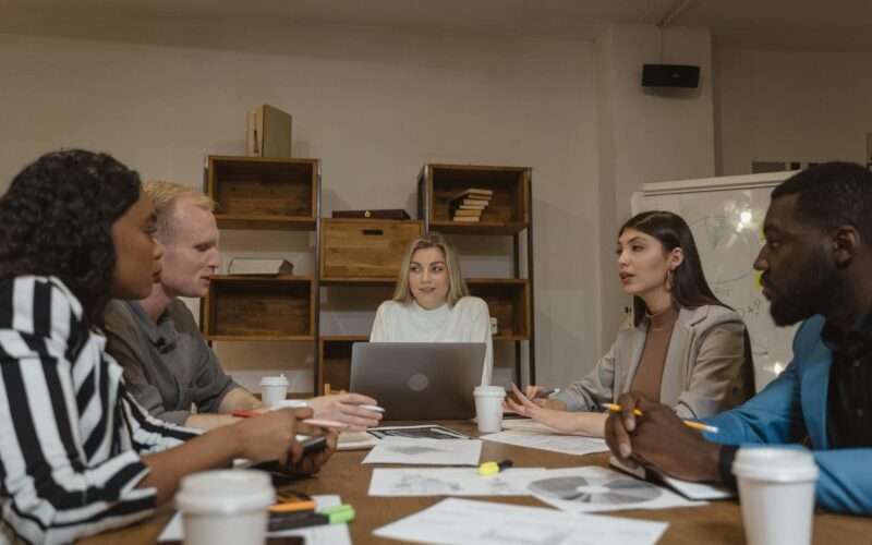 Servicios de consultoría social en  México que promueven la equidad social
